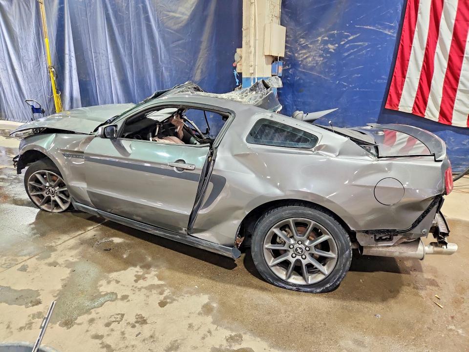 53811836 :رقم المزاد ، 1ZVBP8AM7B5157208 vin ، 2011 Ford Mustang مزاد بيع