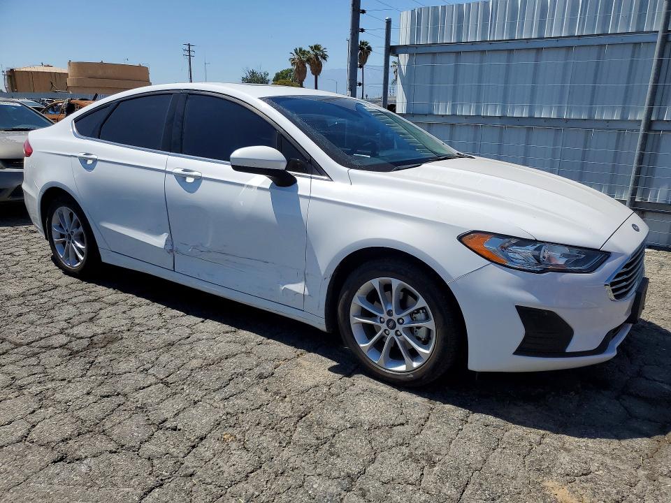 2020 Ford Fusion მანქანა იყიდება აუქციონზე, vin: 3FA6P0LU1LR266643, აუქციონის ნომერი: 53217556