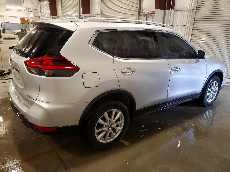 51535746 :رقم المزاد ، KNMAT2MVXJP585675 vin ، 2018 Nissan Rogue مزاد بيع