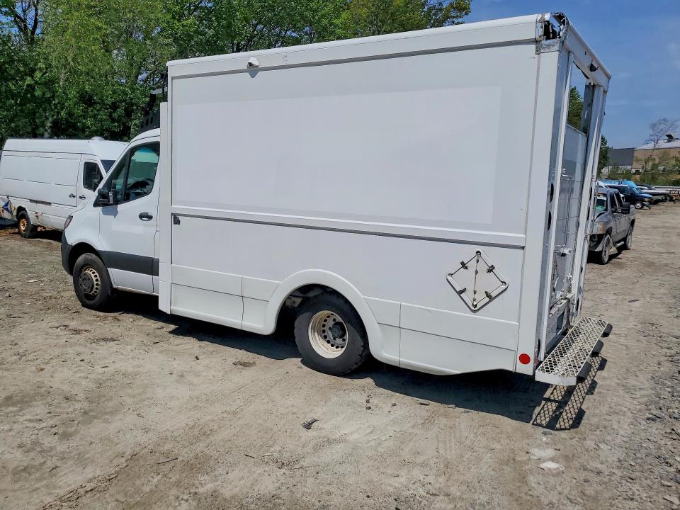 51133226 :رقم المزاد ، W1X9K2319PN255972 vin ، 2023 Mercedes Benz Sprinter مزاد بيع