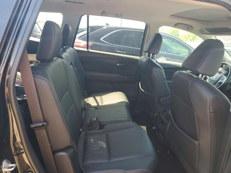 54823426 :رقم المزاد ، 5FNYF6H53JB052147 vin ، 2018 Honda Pilot مزاد بيع