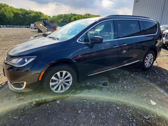 53075046 :رقم المزاد ، 2C4RC1BG6HR642352 vin ، 2017 Chrysler Pacifica مزاد بيع
