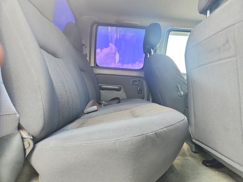 2004 Nissan Frontier მანქანა იყიდება აუქციონზე, vin: 1N6ED27T54C448354, აუქციონის ნომერი: 53771226