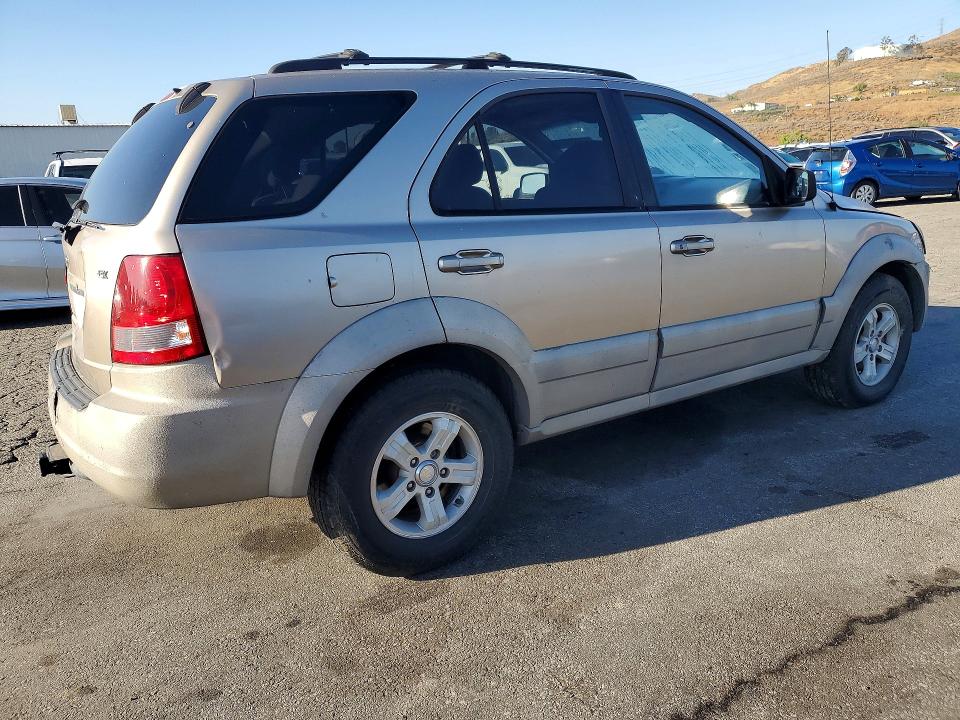 2005 Kia Sorento მანქანა იყიდება აუქციონზე, vin: KNDJD733755365017, აუქციონის ნომერი: 52536956