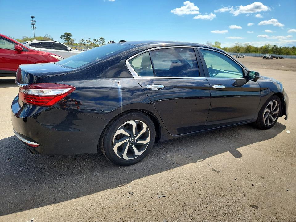 Продажа на аукционе авто 2016 Honda Accord, vin: 1HGCR2F88GA142632, номер лота: 54062856