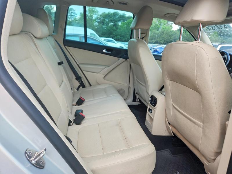53961836 :رقم المزاد ، WVGAV7AX7DW557531 vin ، 2013 Volkswagen Tiguan مزاد بيع