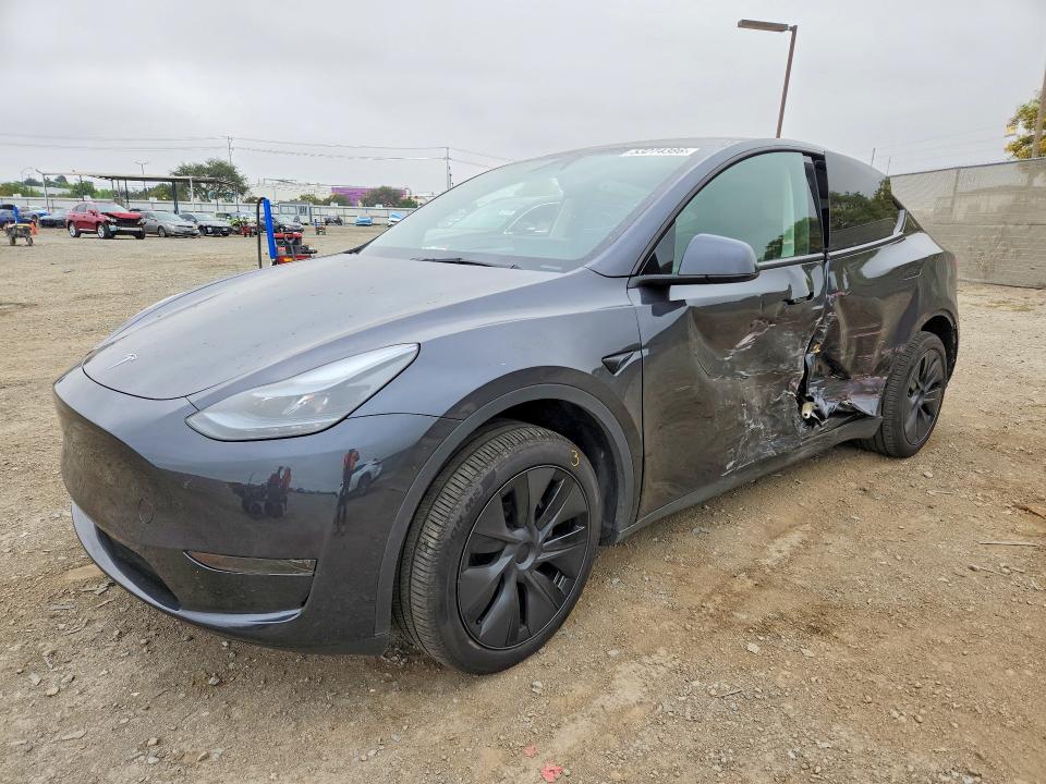 2025 Tesla Model Y მანქანა იყიდება აუქციონზე, vin: 7SAYGDED0SF253523, აუქციონის ნომერი: 53274386