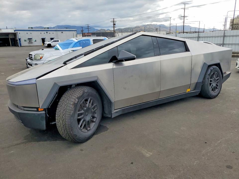 Продаж на аукціоні авто 2024 Tesla Cybertruck, vin: 7G2CEHED4RA040602, номер лоту: 52304506