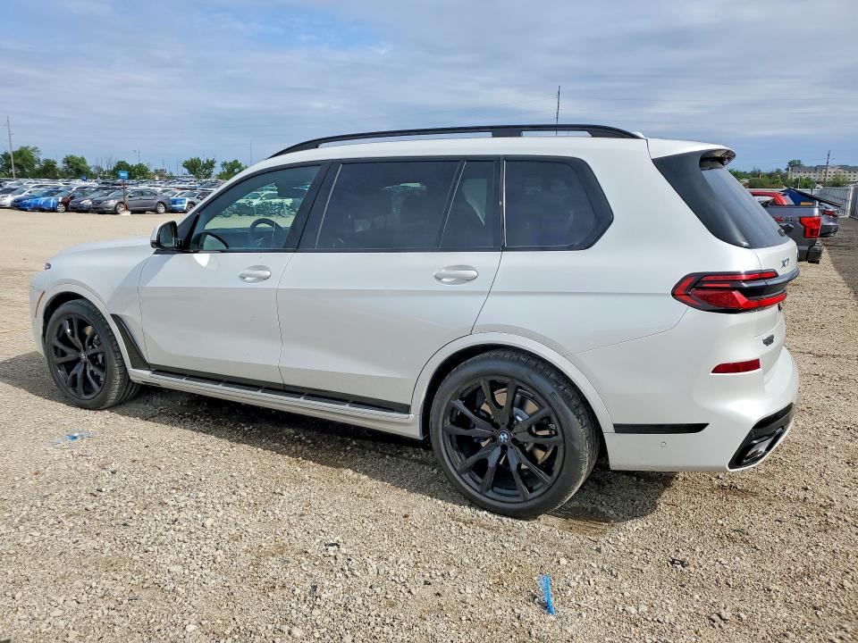 Продажа на аукционе авто 2026 Bmw X7, vin: 5UX23EM02T9382313, номер лота: 53923566