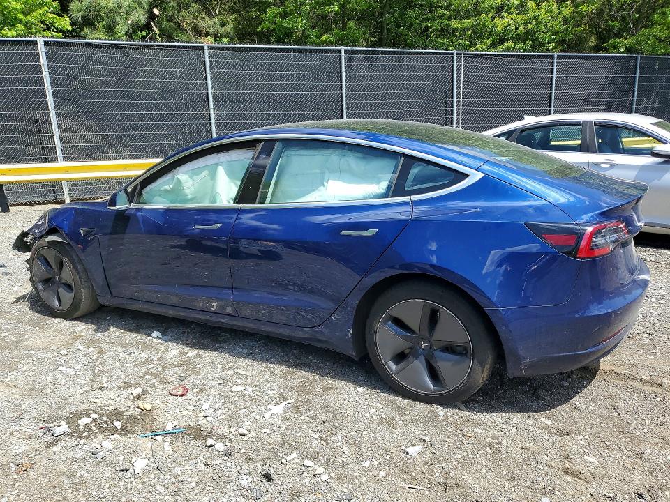 52803326 :رقم المزاد ، 5YJ3E1EB8JF114961 vin ، 2018 Tesla Model 3 مزاد بيع