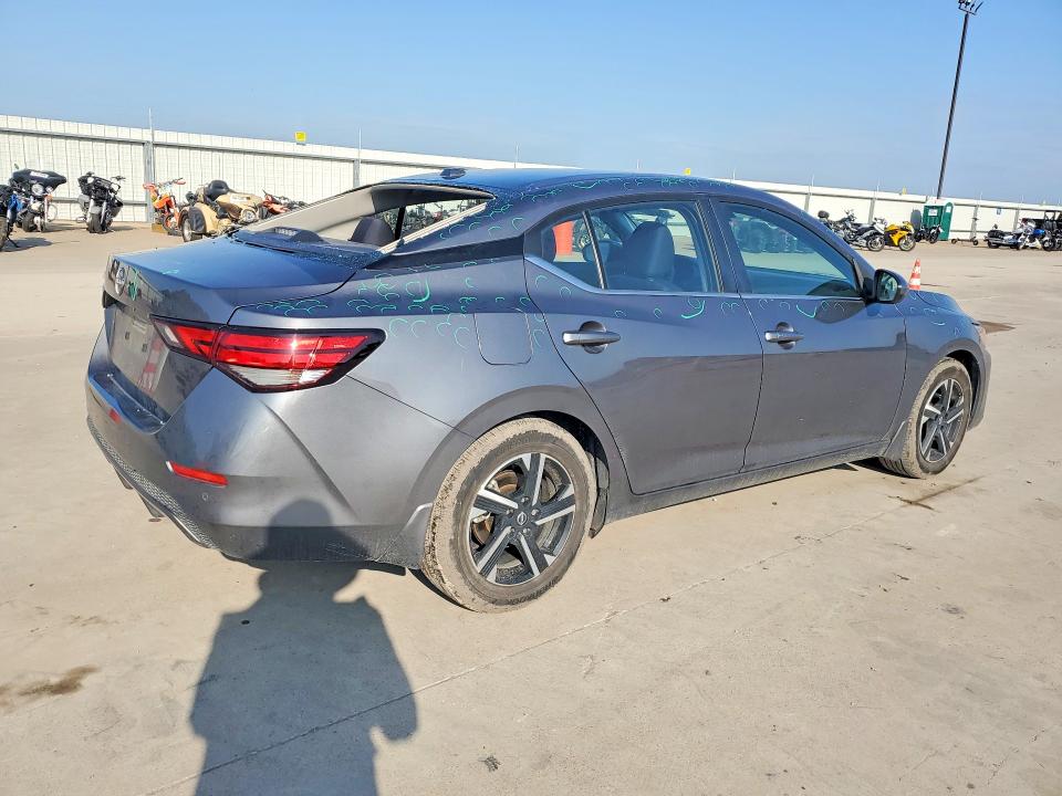52867056 :رقم المزاد ، 3N1AB8CVXSY273561 vin ، 2025 Nissan Sentra مزاد بيع