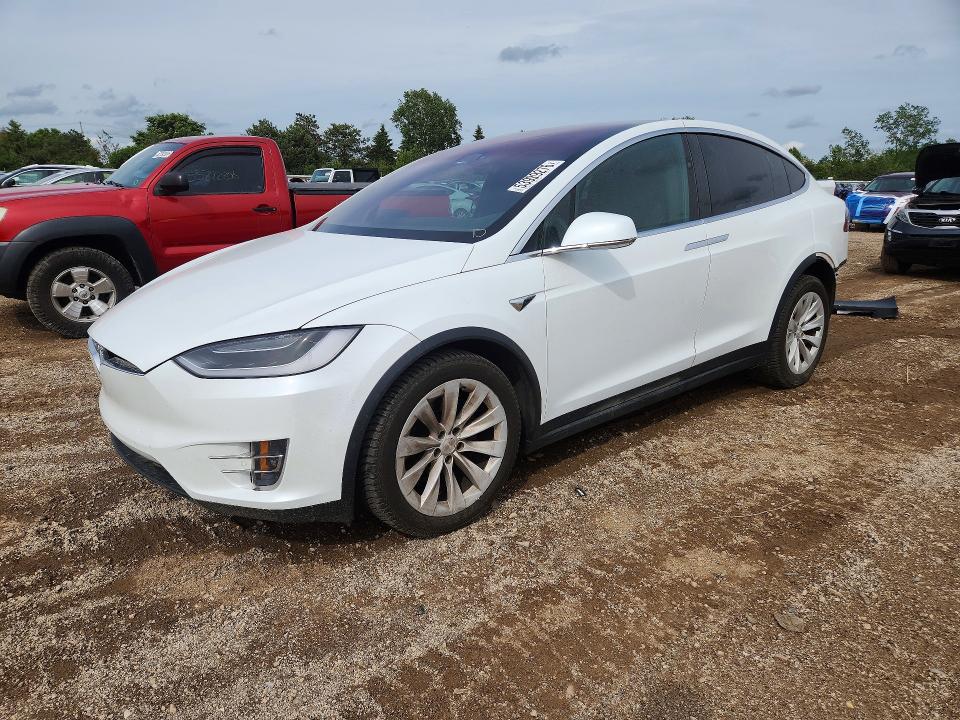 Auction sale of the 2018 Tesla Model X, vin: 5YJXCBE28JF112379, lot number: 53929276
