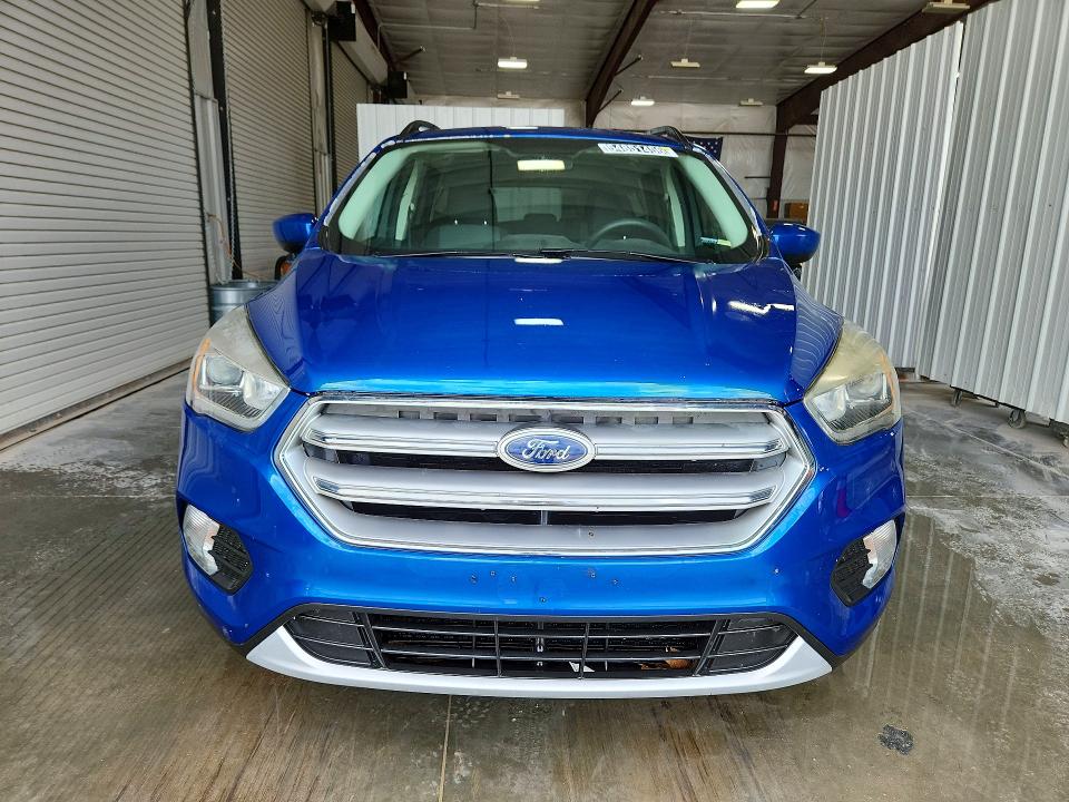 2017 Ford Escape მანქანა იყიდება აუქციონზე, vin: 1FMCU0GD2HUE46340, აუქციონის ნომერი: 54851456