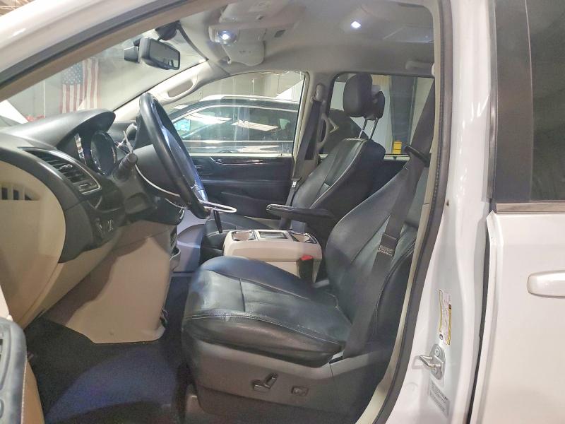 51895166 :رقم المزاد ، 2C4RC1CG0GR240419 vin ، 2016 Chrysler Town & Country مزاد بيع