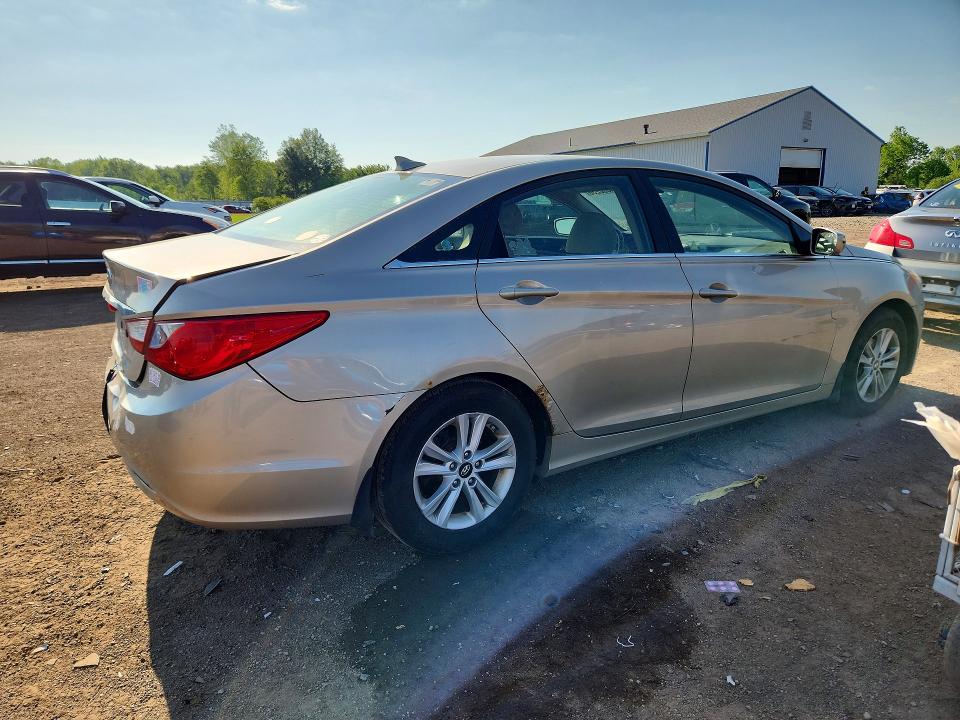 54052236 :رقم المزاد ، 5NPEB4ACXCH327464 vin ، 2012 Hyundai Sonata مزاد بيع