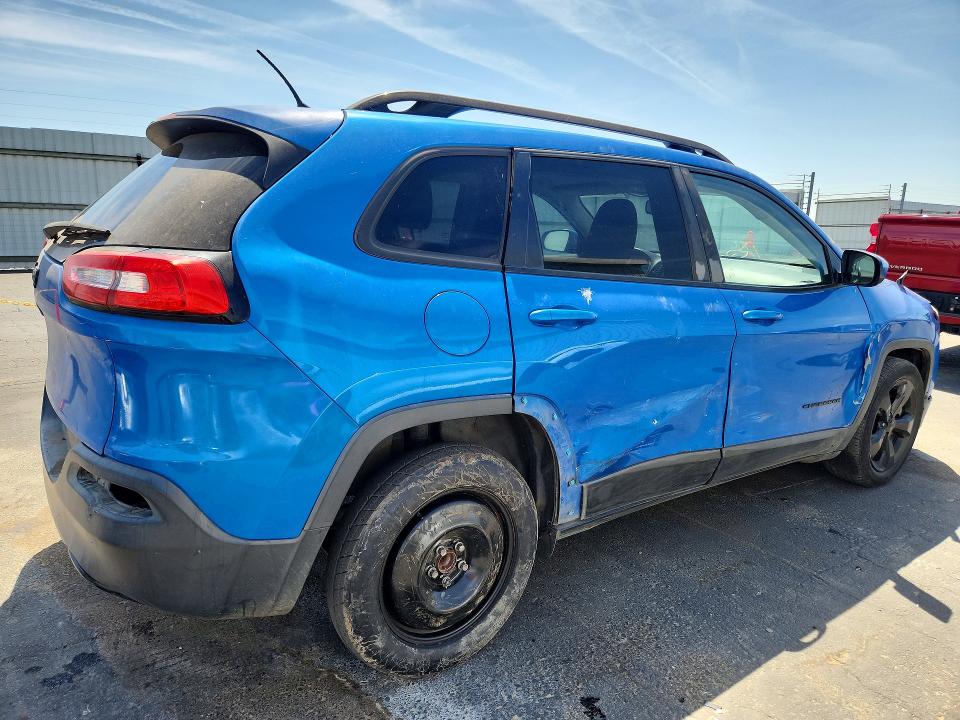 54465286 :رقم المزاد ، 1C4PJLCB1JD563742 vin ، 2018 Jeep Cherokee مزاد بيع