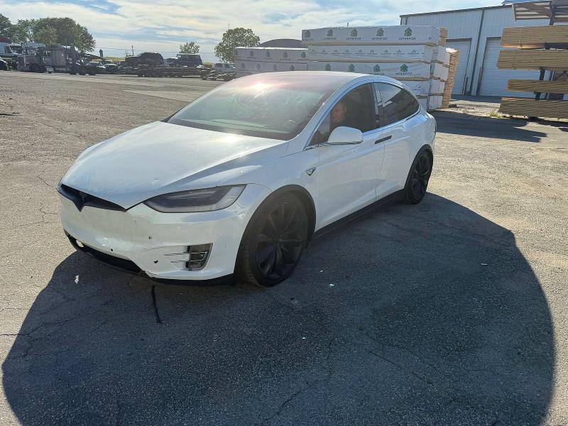 54701946 :رقم المزاد ، 5YJXCBE2XJF103330 vin ، 2018 Tesla Model X مزاد بيع