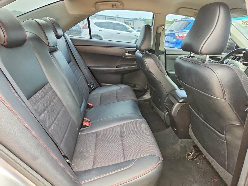 53643116 :رقم المزاد ، 4T1BF1FK8HU400801 vin ، 2017 Toyota Camry مزاد بيع