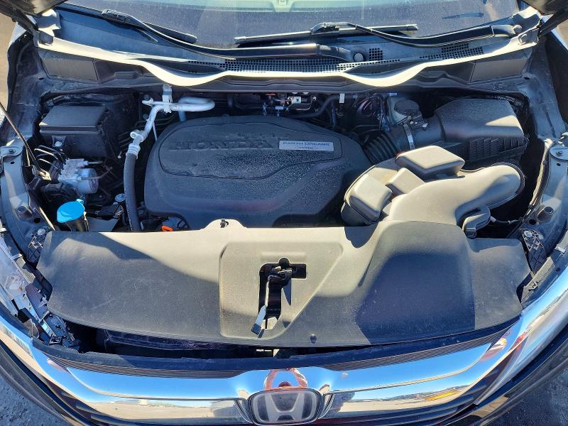 Продажа на аукционе авто 2018 Honda Odyssey, vin: 5FNRL6H81JB028856, номер лота: 52303426