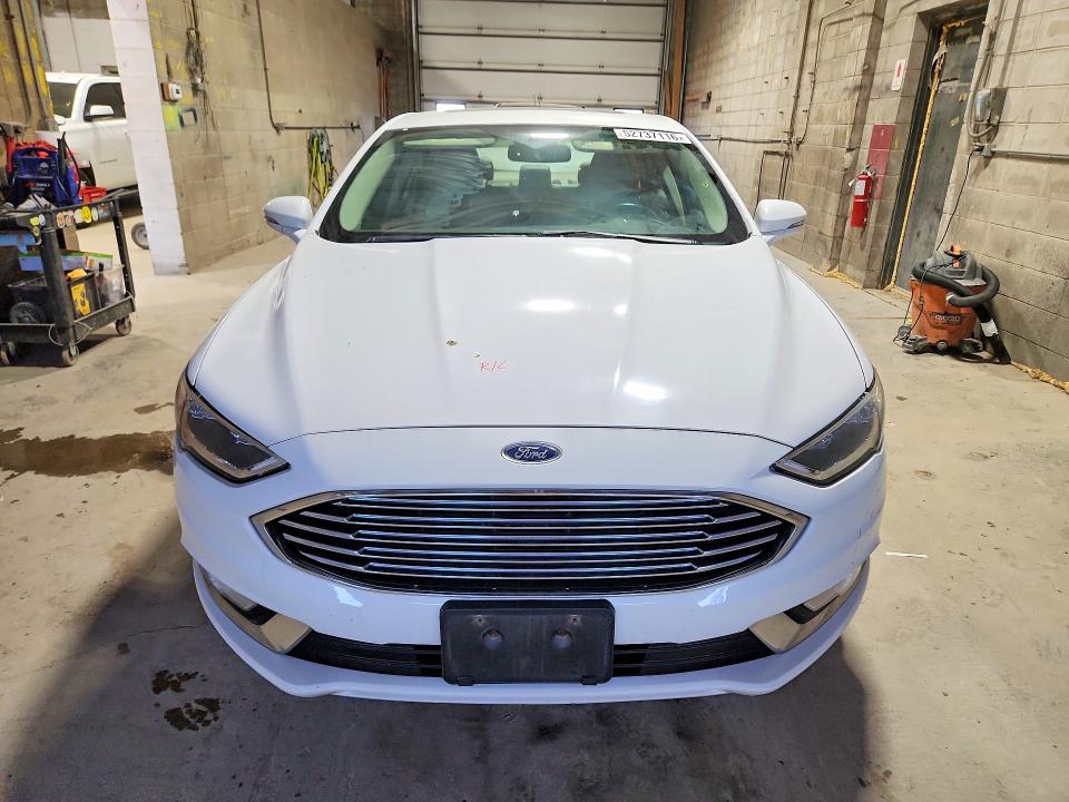 52737116 :رقم المزاد ، 3FA6P0HDXHR115610 vin ، 2017 Ford Fusion مزاد بيع