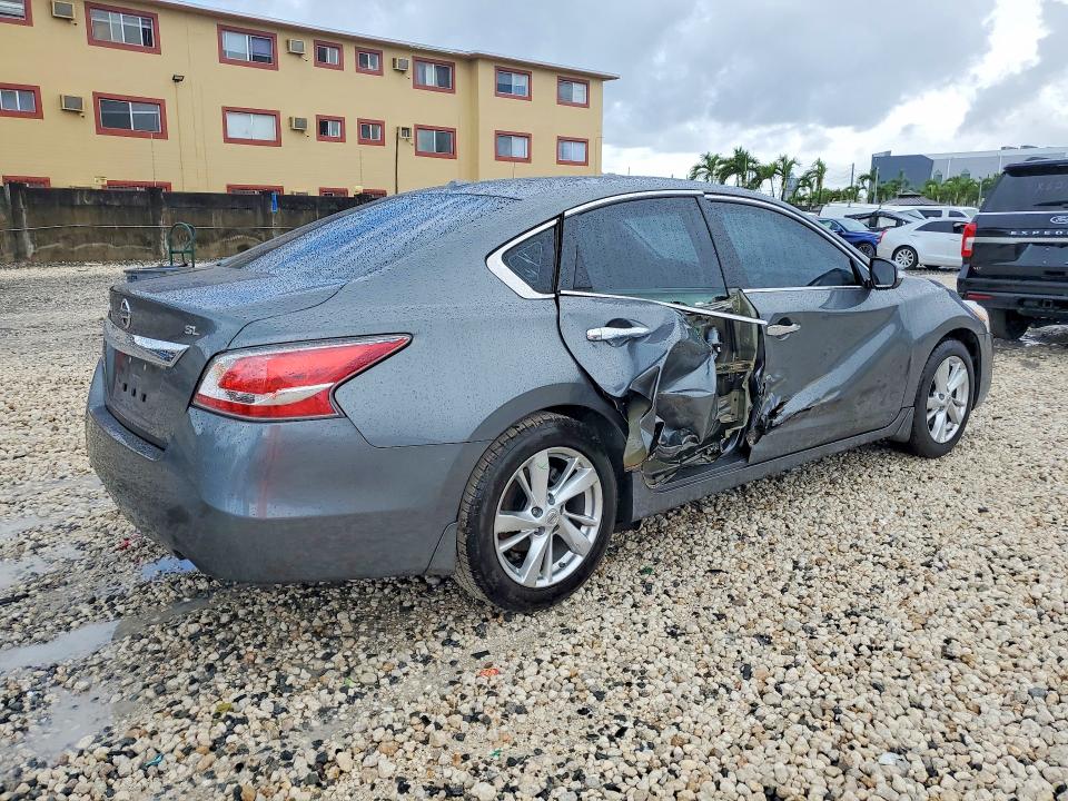 2015 Nissan Altima მანქანა იყიდება აუქციონზე, vin: 1N4AL3AP3FN861733, აუქციონის ნომერი: 54100276