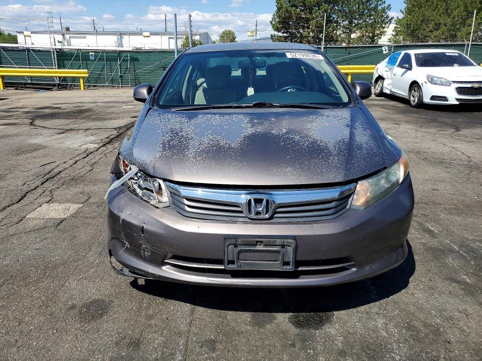 Продажа на аукционе авто 2012 Honda Civic, vin: 2HGFB2F51CH588656, номер лота: 52199036