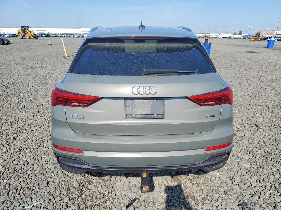 54894126 :رقم المزاد ، WA1EECF37N1072206 vin ، 2022 Audi Q3 مزاد بيع