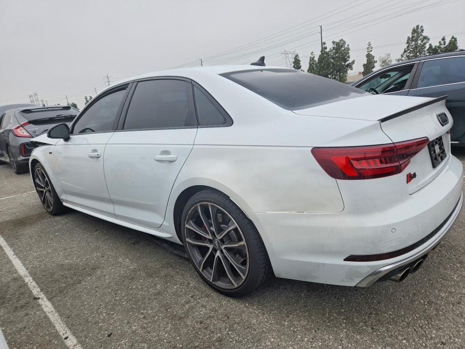 41630466 :رقم المزاد ، WAUB4AF49JA141381 vin ، 2018 Audi S4 مزاد بيع