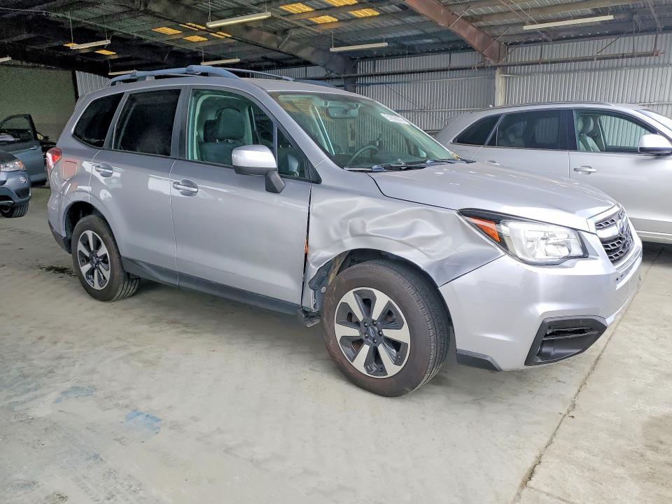 Продаж на аукціоні авто 2018 Subaru Forester, vin: JF2SJAGC1JH542255, номер лоту: 51878676