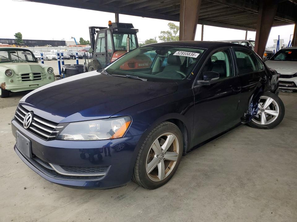 52855836 :رقم المزاد ، 1VWBP7A32DC031323 vin ، 2013 Volkswagen Passat مزاد بيع