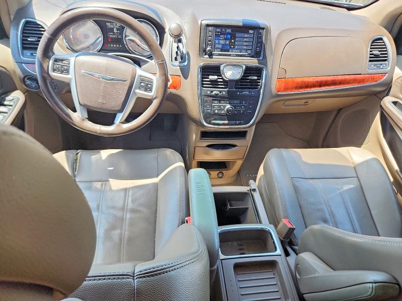 54582346 :رقم المزاد ، 2C4RC1CG0ER192627 vin ، 2014 Chrysler Town & Country مزاد بيع