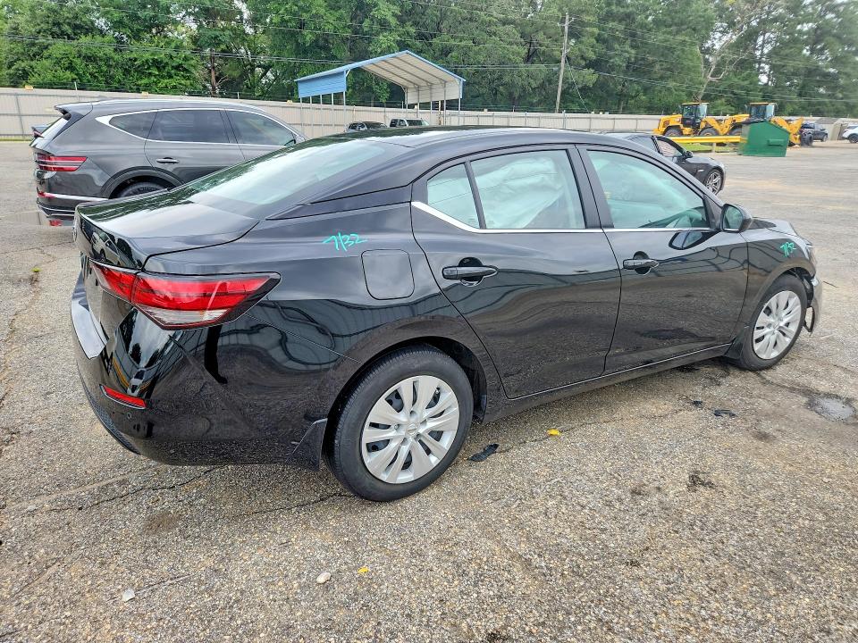 54689176 :رقم المزاد ، 3N1AB8BVXNY252618 vin ، 2022 Nissan Sentra مزاد بيع