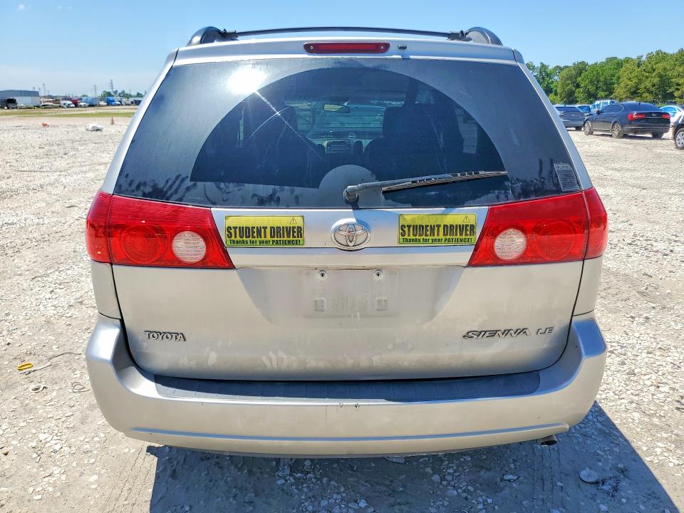 2010 Toyota Sienna მანქანა იყიდება აუქციონზე, vin: 5TDKK4CC5AS336094, აუქციონის ნომერი: 55250576