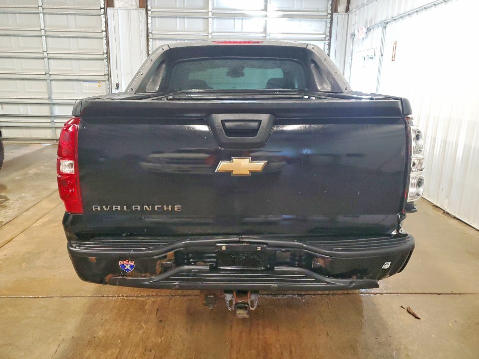 53830526 :رقم المزاد ، 3GNFK12327G136323 vin ، 2007 Chevrolet Avalanche مزاد بيع