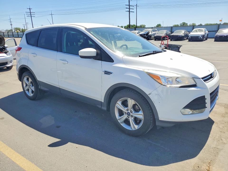 53660846 :رقم المزاد ، 1FMCU0GX8FUA68273 vin ، 2015 Ford Escape مزاد بيع