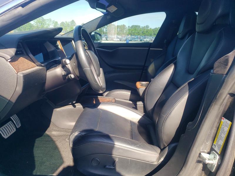 53329946 :رقم المزاد ، 5YJSA1E46KF332729 vin ، 2019 Tesla Model S مزاد بيع