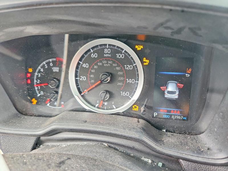 53812136 :رقم المزاد ، 7MUCAAAG7NV031042 vin ، 2022 Toyota Corolla Cross مزاد بيع