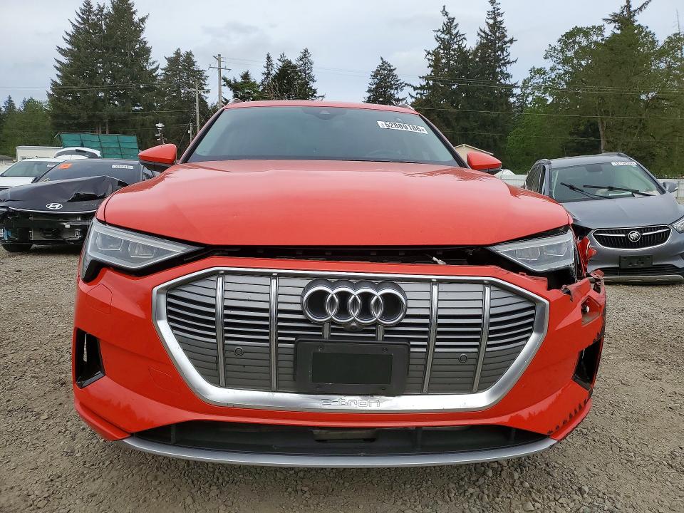 Продаж на аукціоні авто 2019 Audi E-tron, vin: WA1VABGE8KB011412, номер лоту: 52889186