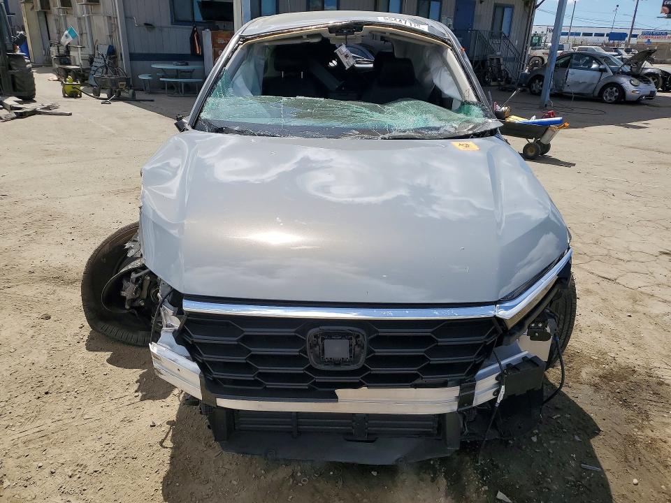 55447176 :رقم المزاد ، 2HKRS4H21TH443912 vin ، 2026 Honda Cr-v مزاد بيع