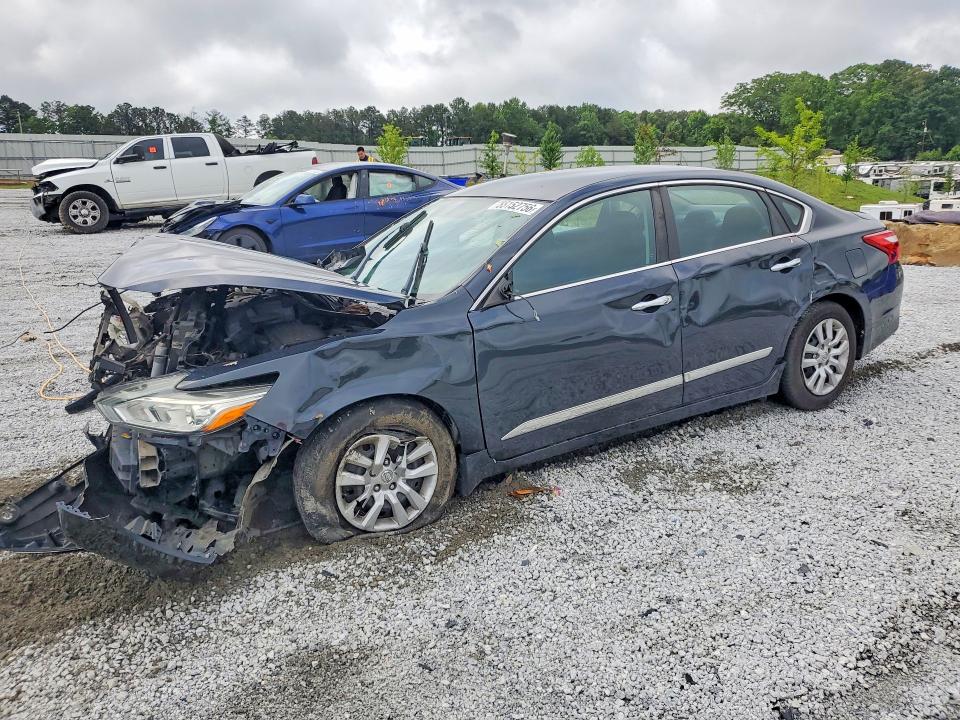 2017 Nissan Altima მანქანა იყიდება აუქციონზე, vin: 1N4AL3AP7HN355504, აუქციონის ნომერი: 55152756