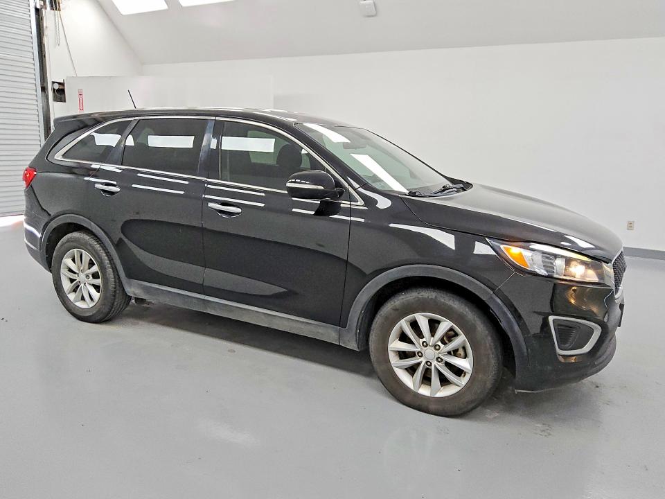 Продажа на аукционе авто 2018 Kia Sorento, vin: 5XYPG4A33JG427470, номер лота: 49712256