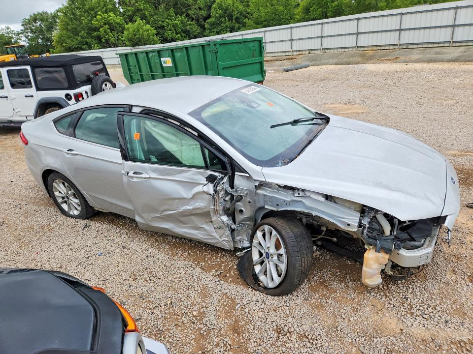 54695966 :رقم المزاد ، 3FA6P0LU4KR274220 vin ، 2019 Ford Fusion مزاد بيع