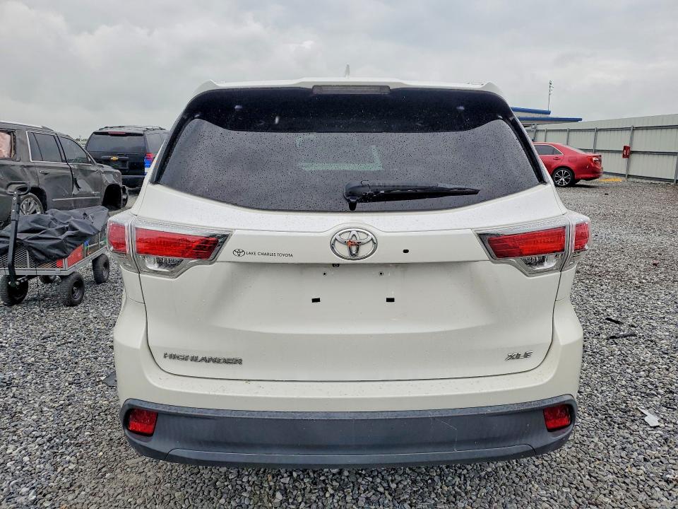 54250936 :رقم المزاد ، 5TDKKRFH7FS057600 vin ، 2015 Toyota Highlander مزاد بيع
