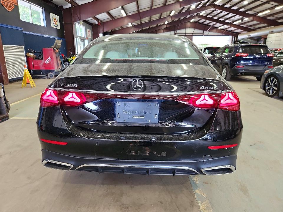 Продажа на аукционе авто 2024 Mercedes-benz E, vin: W1KLF4HB0RA073696, номер лота: 54863046