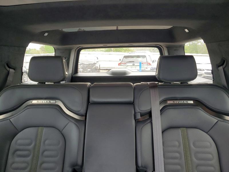52098546 :رقم المزاد ، 7PDSGABA3RN034071 vin ، 2024 Rivian R1s مزاد بيع