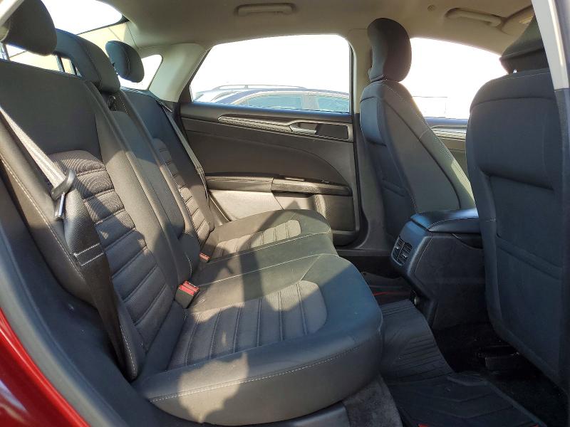 52414126 :رقم المزاد ، 3FA6P0LU5HR386176 vin ، 2017 Ford Fusion مزاد بيع