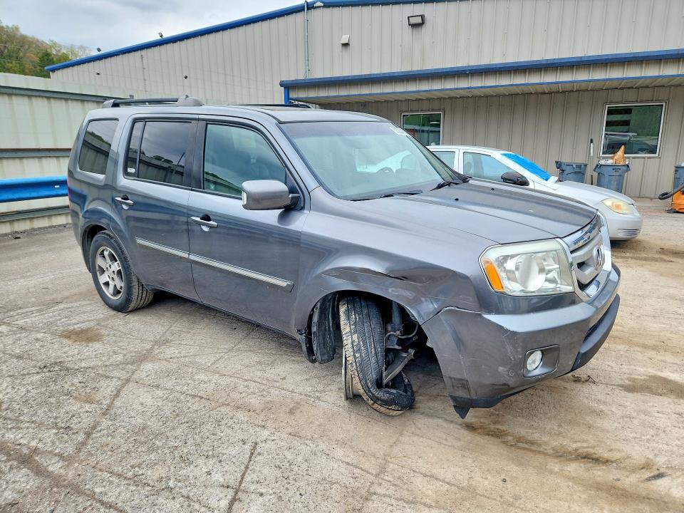 53061566 :رقم المزاد ، 5FNYF4H91BB101838 vin ، 2011 Honda Pilot مزاد بيع