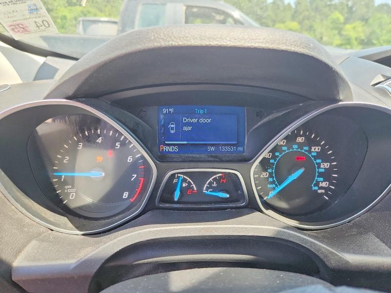 53569946 :رقم المزاد ، 1FMCU0G74FUA87533 vin ، 2015 Ford Escape مزاد بيع