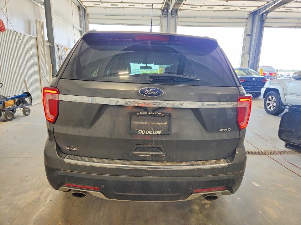 55002096 :رقم المزاد ، 1FM5K8F8XJGB45496 vin ، 2018 Ford Explorer مزاد بيع