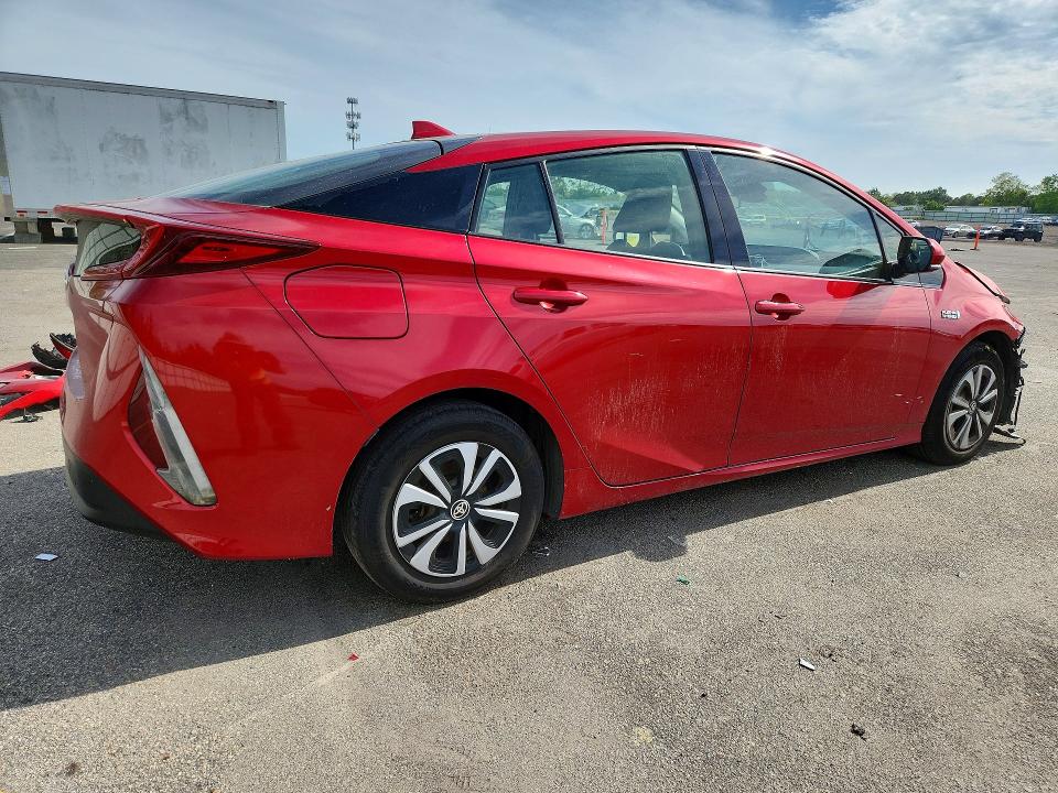 Продажа на аукционе авто 2018 Toyota Prius Prime, vin: JTDKARFP0J3077952, номер лота: 54335936